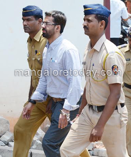 Suspected terrorists brought to city by Mumbai police 6